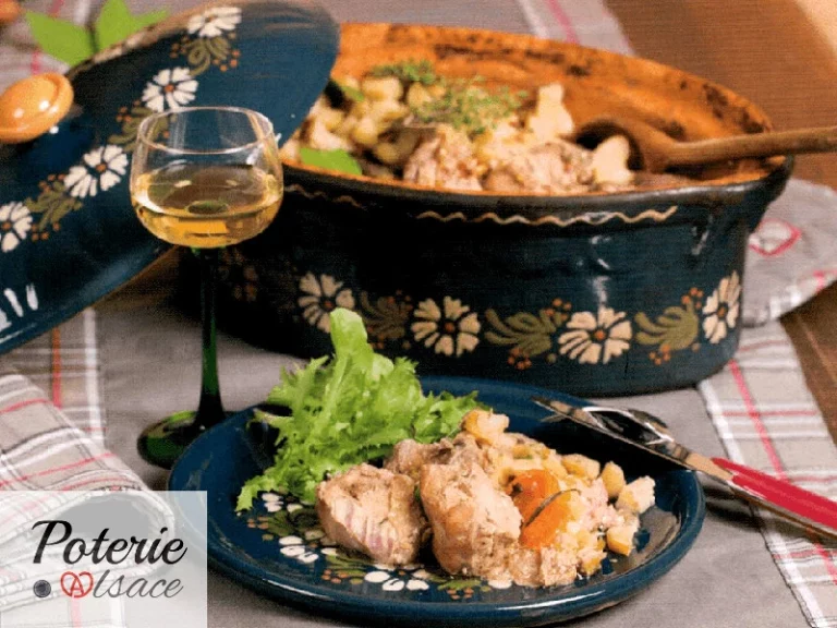 Beackeoffe dans terrine ovale de Soufflenheim