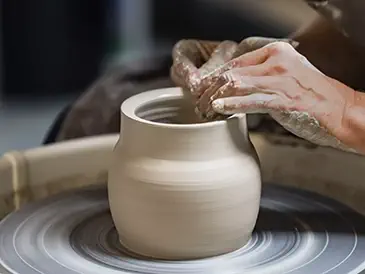 Création d'une poterie