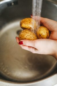 laver les pommes de terre
