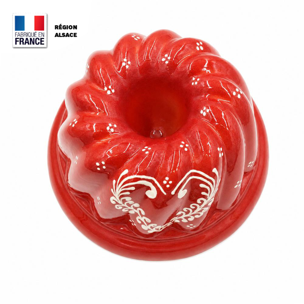 Moule à kouglof traditionnel rouge avec cœur crème peint à la main